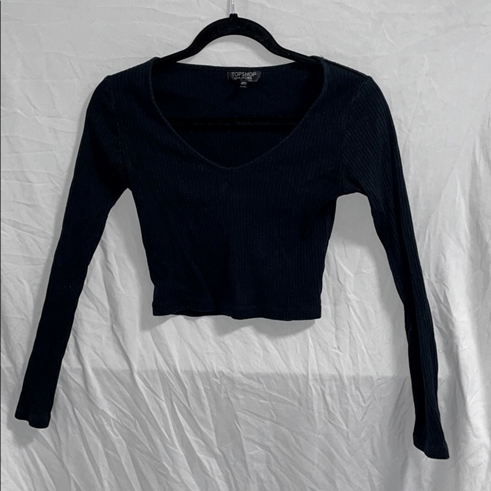 Long-Sleeve V-neck Crop Top